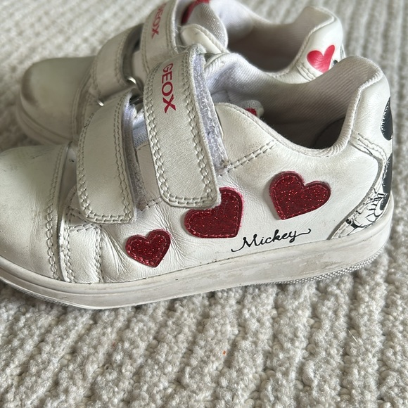 Geox Disney Minnie and Mickey toddler sneakers. - Picture 6 of 6